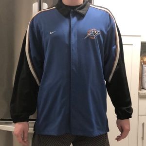 Vintage NBA Wizards warmup jacket on court